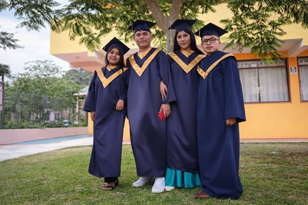 Estudiantes universitarios CIANAH